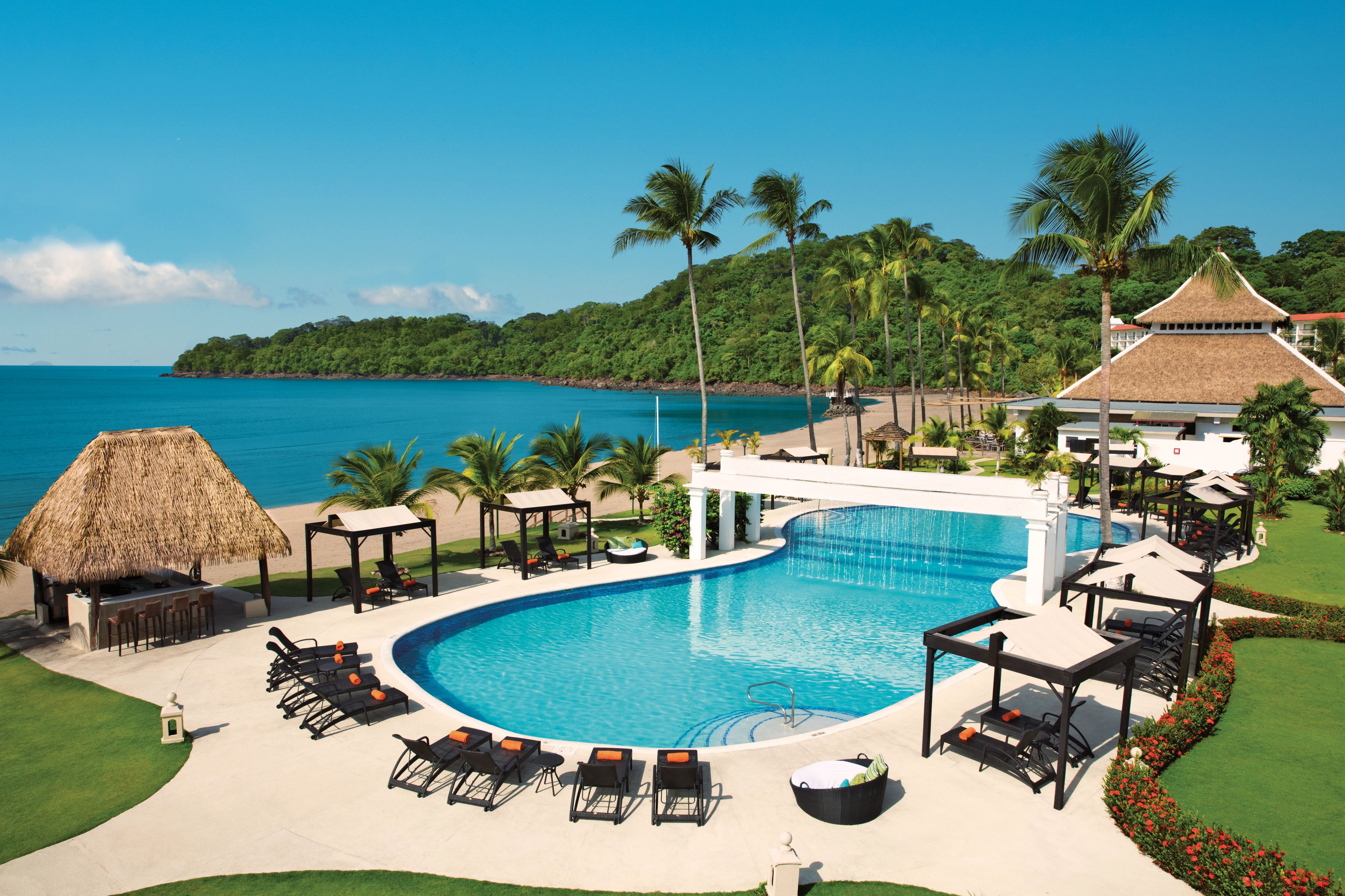 Piscina de Adultos Dreams Playa Bonita