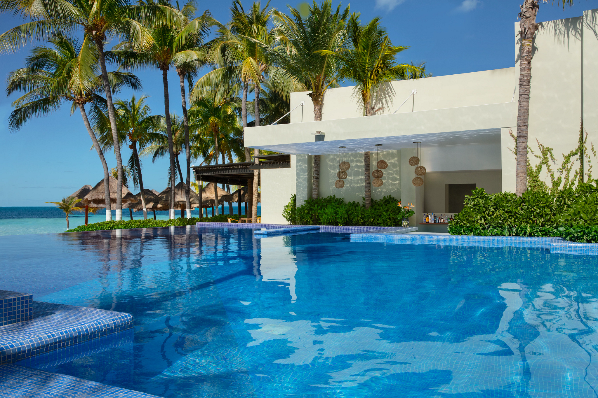 Pool Bar