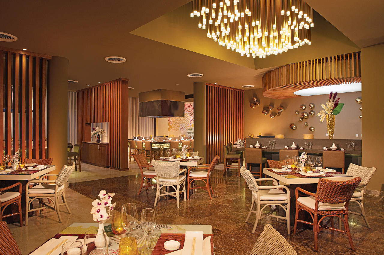 Restaurante de especialidades con ambiente sofisticado