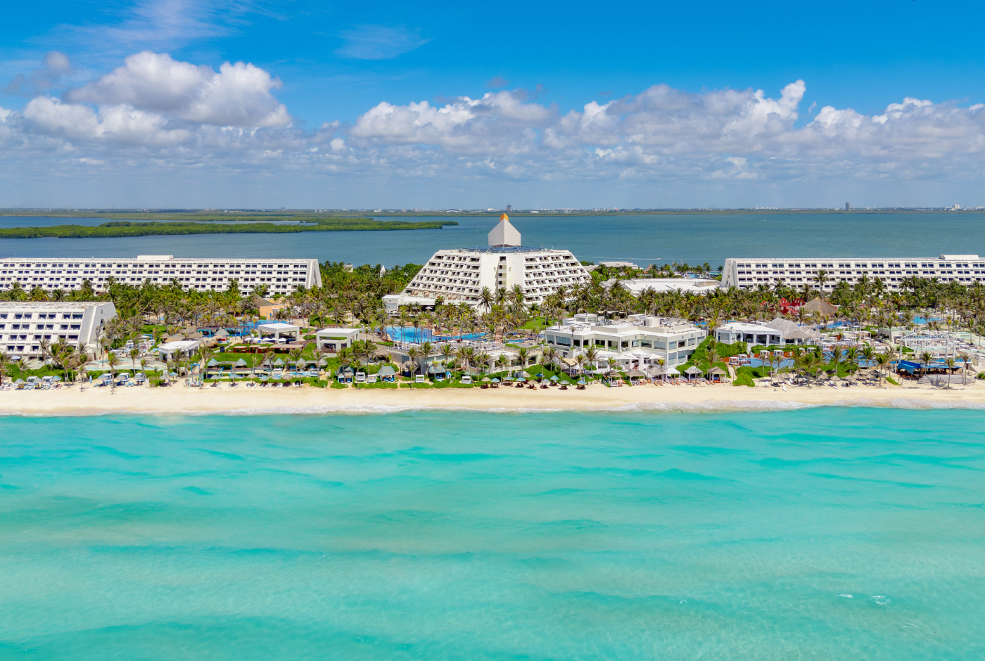 Oasis Cancun
