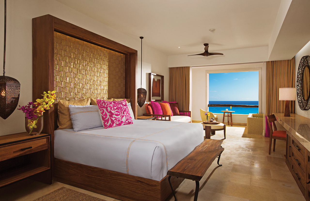 Preferred Club Junior Suite Ocean Front